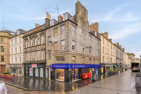 2 bedroom flat to rent, High Street, Perth PH1