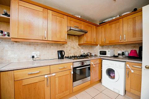 3 bedroom semi-detached house for sale, Halcyon Way, Hornchurch RM11