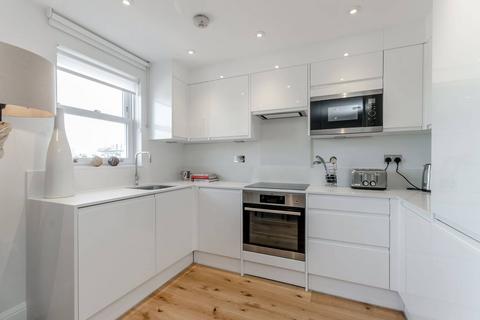 1 bedroom flat to rent, Bloomsbury Place, Wandsworth Town, London, SW18