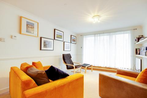 2 bedroom flat for sale, Susan Constant Court, Docklands E14