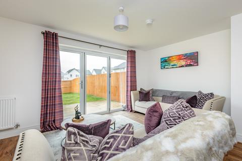 55 Shiel Hall Circle, Rosewell, EH24 9DE
