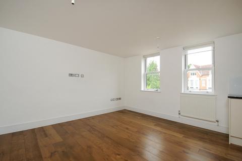 2 bedroom apartment to rent, Plaistow Lane Bromley BR1