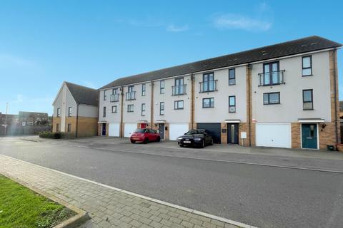 3 bedroom townhouse for sale, Marshfoot Close, Aveley, Thurrock, RM15