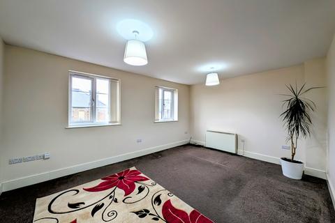 2 bedroom flat to rent, City Limits, Lewisham View, Morley, Leeds, LS27