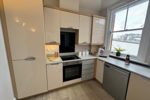 2 bedroom flat to rent, Oxford Street, Hampshire SO14