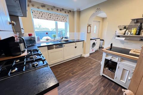 4 bedroom semi-detached house for sale, Ullswater Avenue, West Auckland, Bishop Auckland