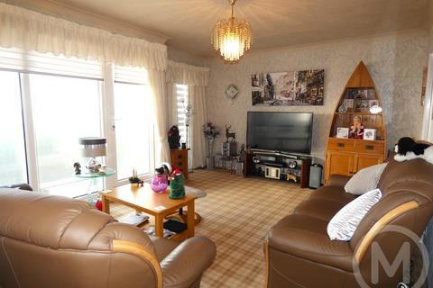 2 bedroom apartment for sale, Haddon Court, Queens Promenade