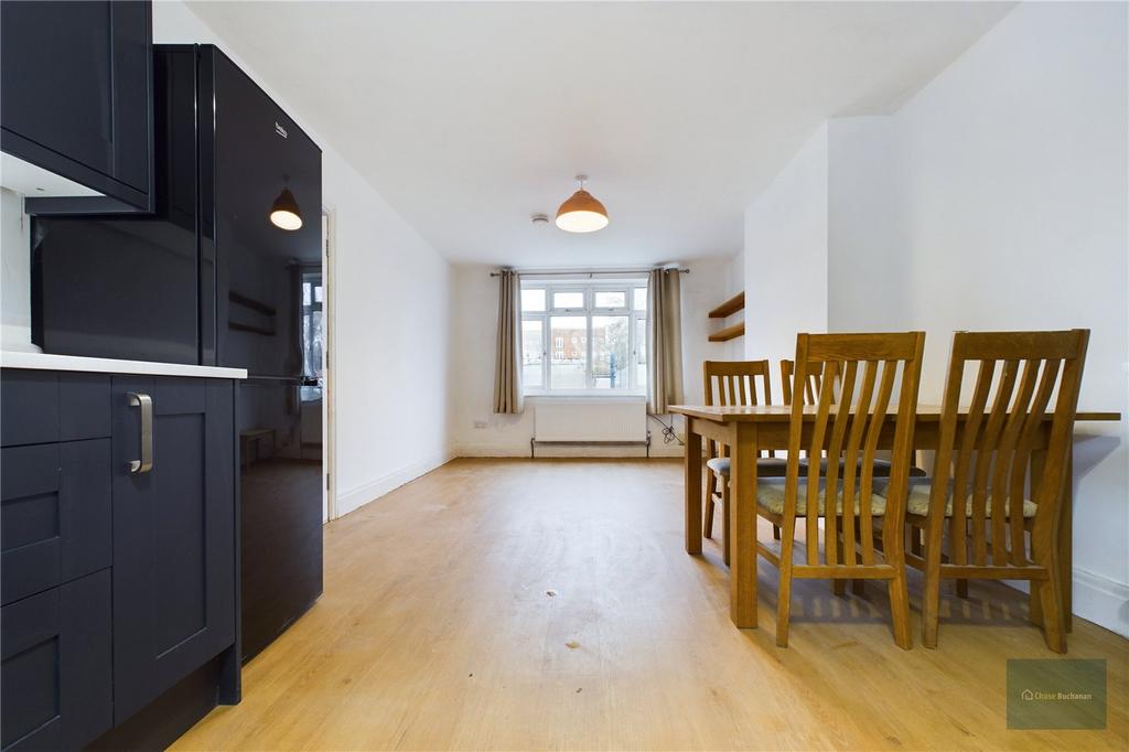 Living/Kitchen Room
