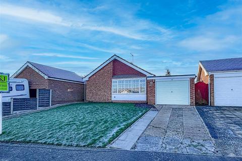 2 bedroom detached bungalow for sale, Highfield Rise, Althorne, Chelmsford