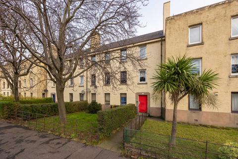 2 bedroom flat for sale, Craigentinny Road, Edinburgh EH7