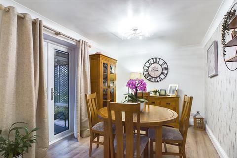 4 bedroom end of terrace house for sale, St. Barnabas Road, Reading, Berkshire, RG2