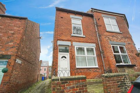 3 bedroom terraced house to rent, Hangingwater Road, Nether Green, Sheffield, S11