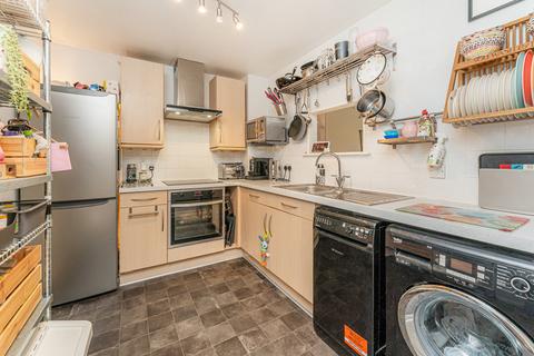 2 bedroom flat for sale, Windmill House, Isle of Dogs E14