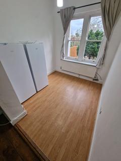 1 bedroom flat to rent, London E11