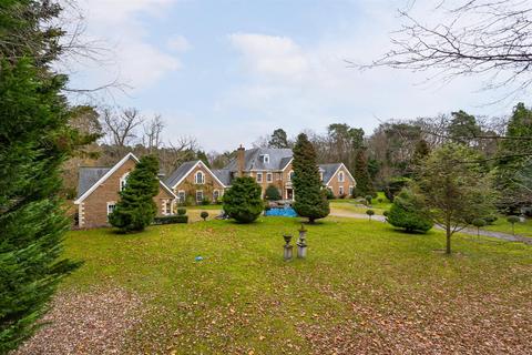 6 bedroom detached house for sale, Hatton Hill, Windlesham