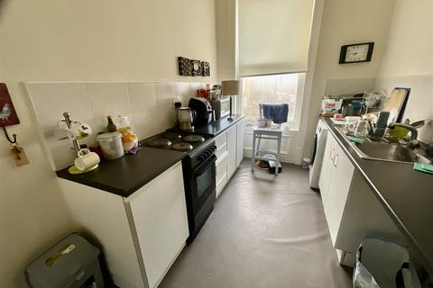 1 bedroom flat to rent, Trinity Road, Scarborough