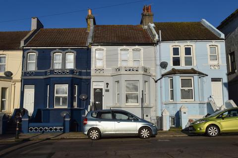 2 bedroom flat for sale, Tower Road, St. Leonards-On-Sea