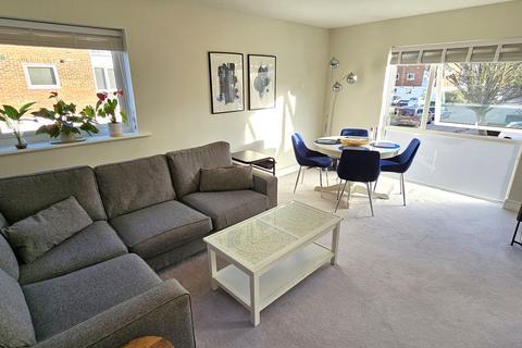 2 bedroom flat to rent, Ravensmede Way, London, W4 1TF