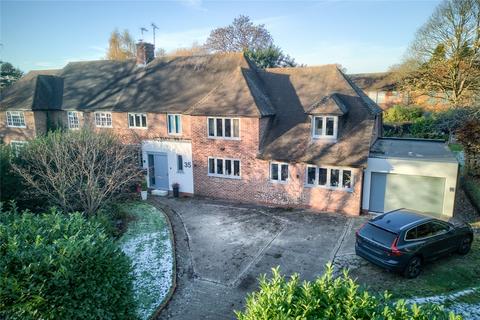 5 bedroom semi-detached house for sale, Cloister Crofts, Leamington Spa, Warwickshire, CV32