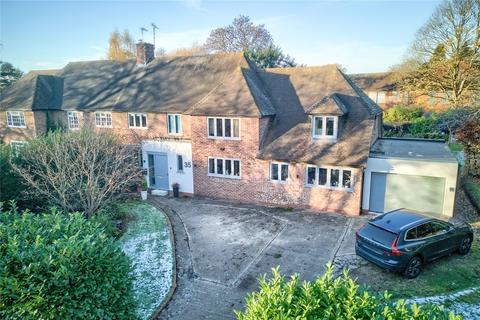 5 bedroom semi-detached house for sale, Cloister Crofts, Leamington Spa, Warwickshire, CV32