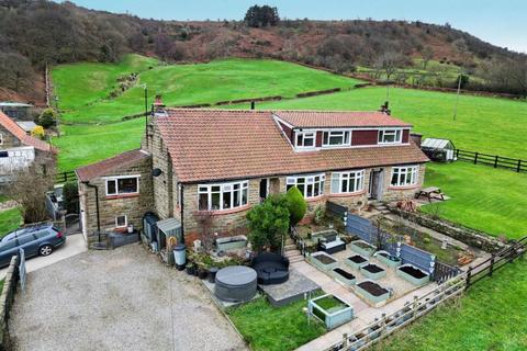 3 bedroom semi-detached bungalow for sale, Meadowcote, Eskdaleside