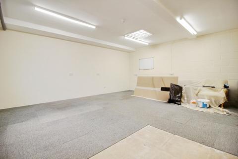 Office to rent, Gas Lane, Cricklade SN6