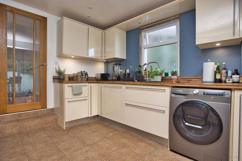 38 Bournemouth Road, Folkestone, CT19 5BA