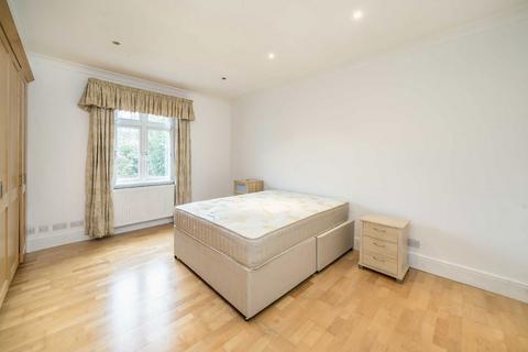 5 bedroom detached house to rent, Station Road, Hendon NW4