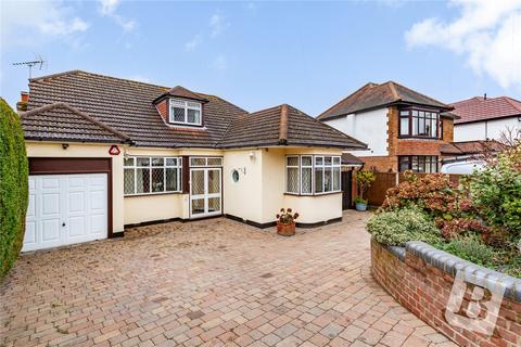 3 bedroom detached house for sale, Selwood Road, Brentwood, Essex, CM14