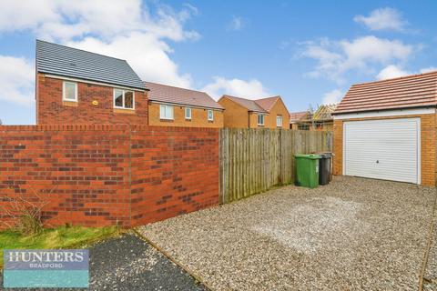 3 bedroom detached house for sale, Turner Grove Bradford, West Yorkshire, BD4 0FG