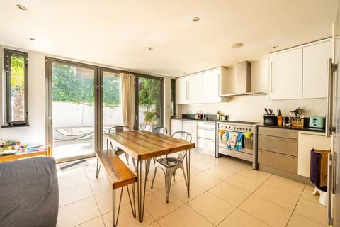 5 bedroom terraced house for sale, Meath Street, Battersea Park, London, SW11