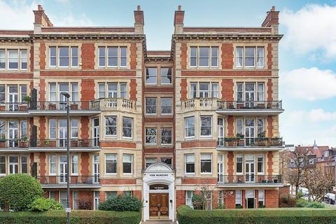 3 bedroom flat to rent, Prince of Wales Drive, Prince of Wales Drive, London, SW11