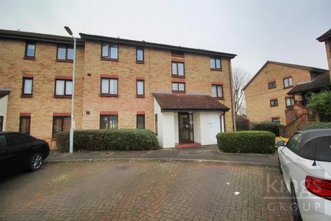 36 King Arthur Court, Cheshunt, Waltham Cross, EN8 8EH