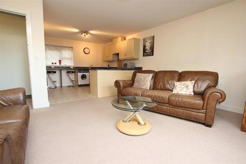 2 bedroom apartment for sale, Ainsworth Close, Darwen, BB3 2UN