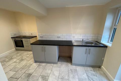 2 bedroom terraced house to rent, Castle Street, Loughor SA4