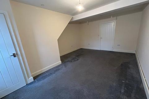 2 bedroom terraced house to rent, Castle Street, Loughor SA4