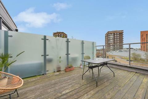 2 bedroom penthouse for sale, Hackney Road,Shoreditch, E2