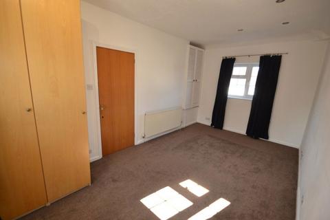 3 bedroom house to rent, Barrow Hill Road, Shirehampton