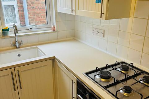 2 bedroom flat to rent, Tottenham, N17