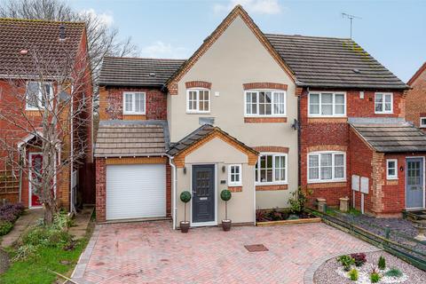 4 bedroom semi-detached house for sale, Marcheria Close, Berkshire RG12