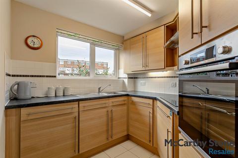 2 bedroom apartment for sale, Isabel Court, Cowick Street, Exeter