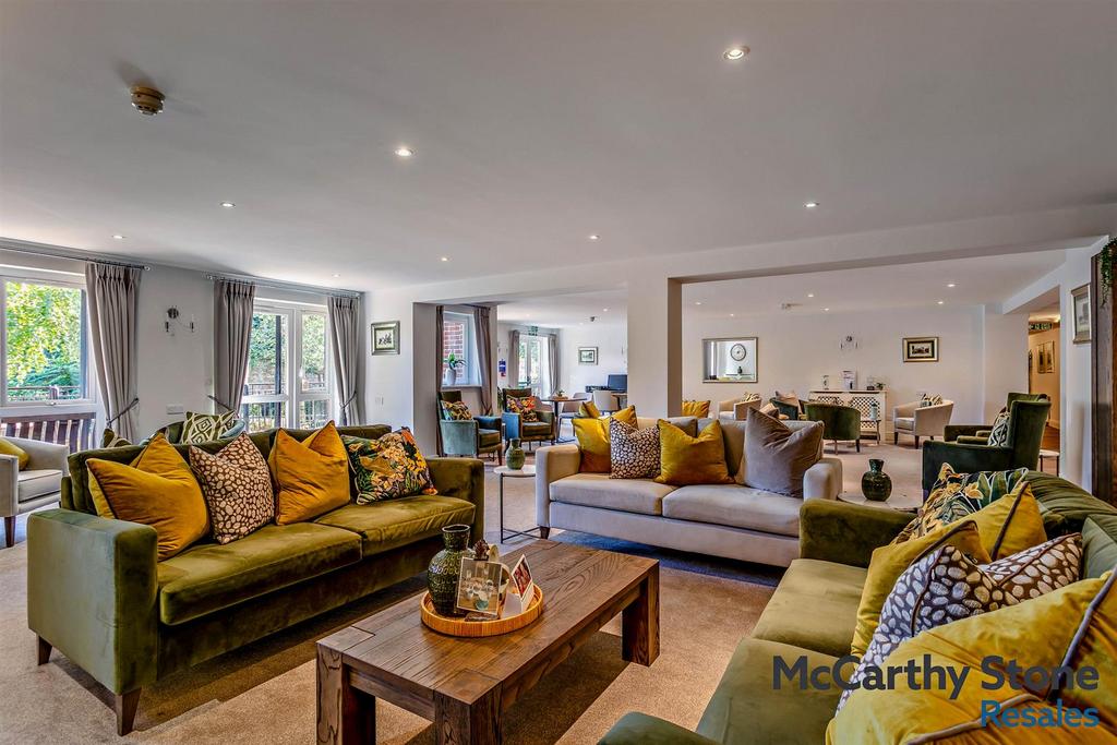 Homeowners Lounge