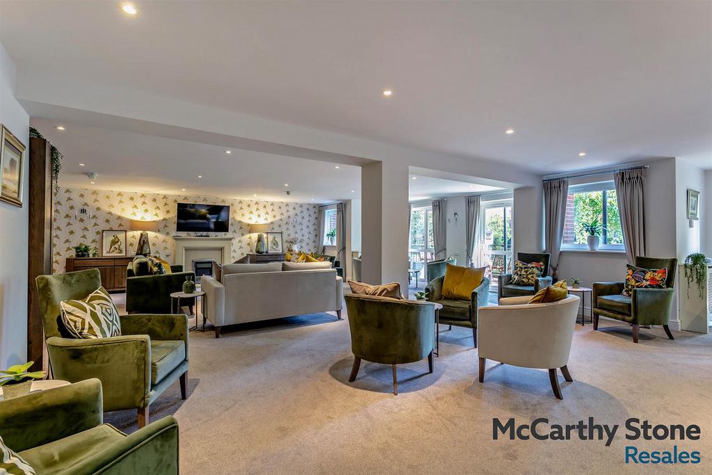 Homeowners Lounge