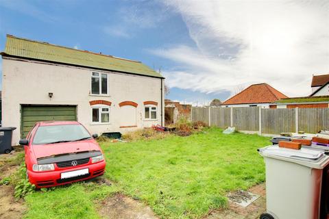 3 bedroom detached bungalow for sale, High Street, Mablethorpe LN12