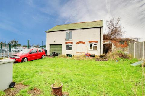 3 bedroom detached bungalow for sale, High Street, Mablethorpe LN12