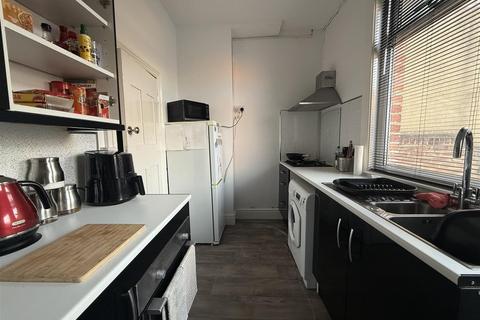 2 bedroom terraced house for sale, Lock Street, Darlington