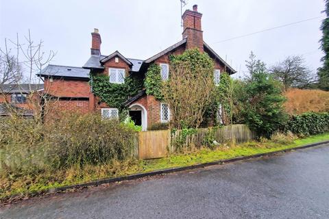 3 bedroom semi-detached house to rent, Margesson Drive, Barnt Green, Worcestershire, B45