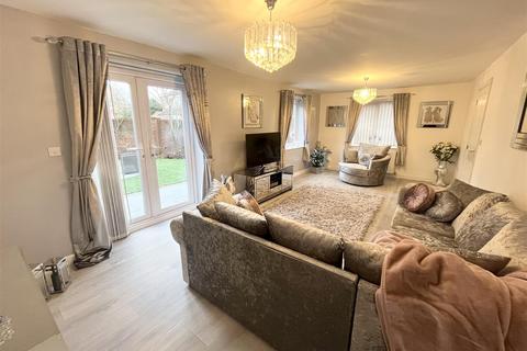 4 bedroom detached house for sale, Mallard Place, Sandbach CW11