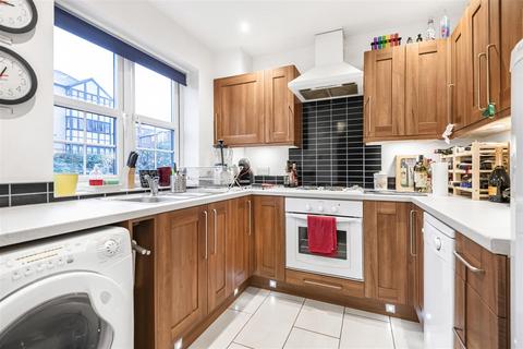 2 bedroom townhouse for sale, Mallard Row, Reading