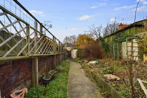 3 bedroom terraced house for sale, 18 New Road, Driffield, YO25 5DJ